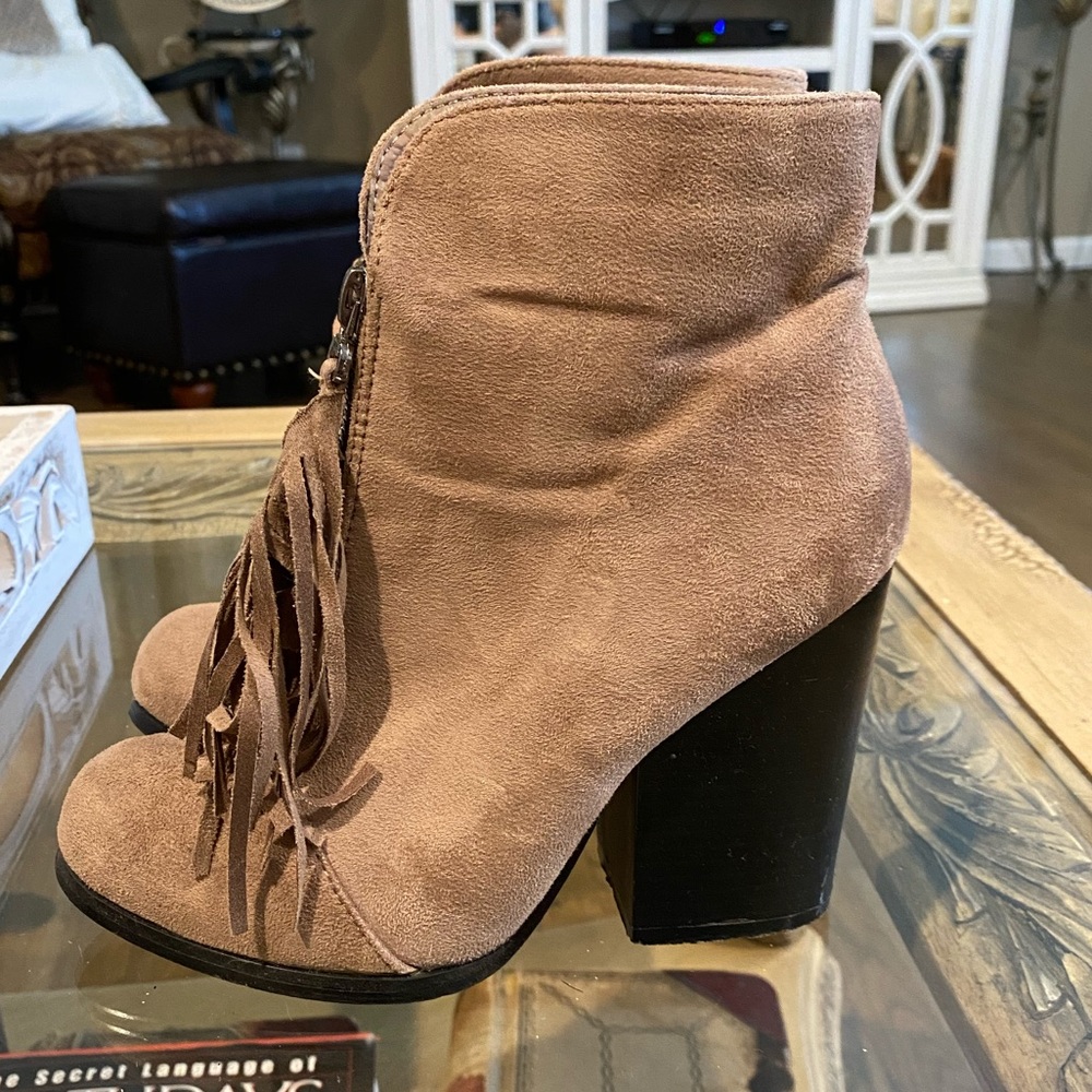 Catherine Malandrino Suede Fashion Heeled Booties Ankle Boots